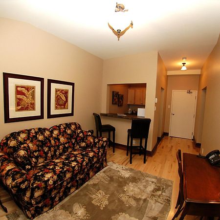 Spanish Bay Inn, Canada سيدني المظهر الخارجي الصورة