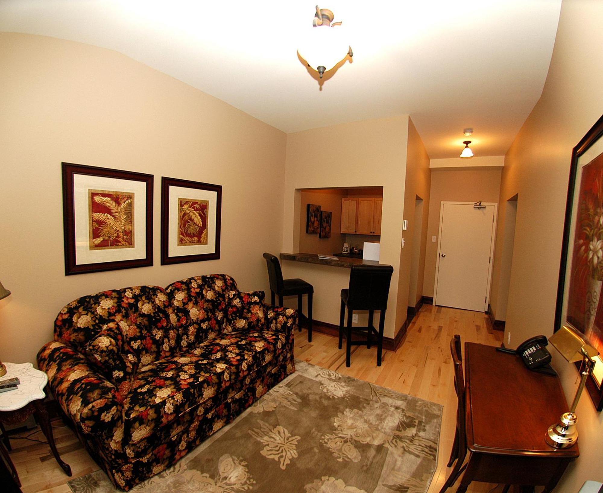 Spanish Bay Inn, Canada سيدني المظهر الخارجي الصورة