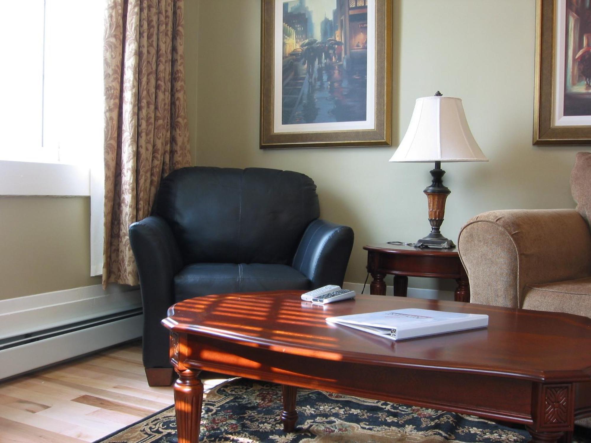 Spanish Bay Inn, Canada سيدني المظهر الخارجي الصورة